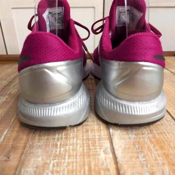 Nike Zoom Stucture 22. Woman’s size 7 1/2. Magenta - Picture 6 of 12